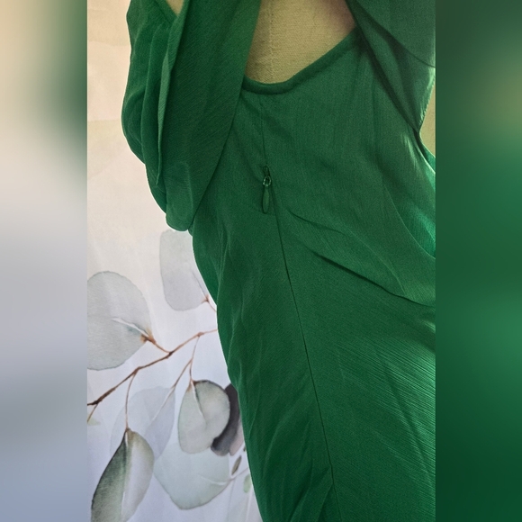 ASOS | Cami Cowl Cold Shoulder Prom Dress in Green sz 2 - Picture 4 of 10